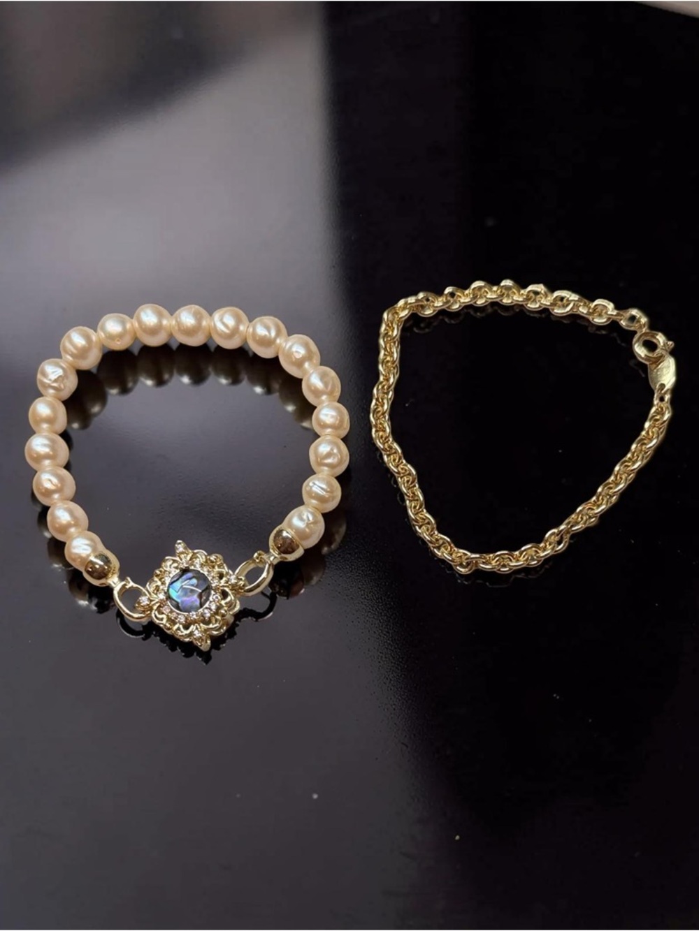 Freshwater Pearl Bracelet & Avon Gold Chain, Decorative Clasp, Petite 6.75”-6.9” - Picture 2 of 7